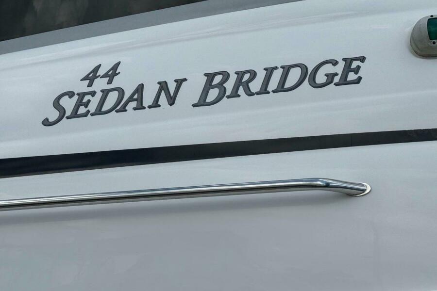44' 2006 Sea Ray 44 Sedan Bridge