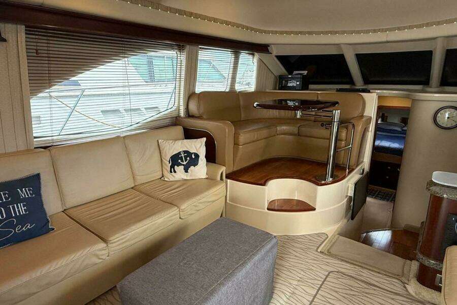 44ft Sea Ray Yacht For Sale