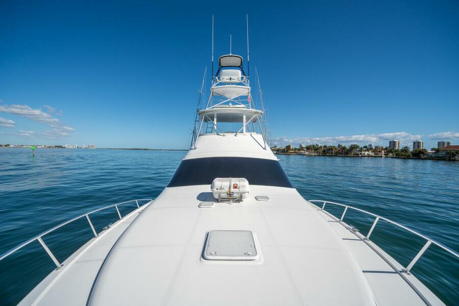 52' 2009 Cabo 52 Flybridge