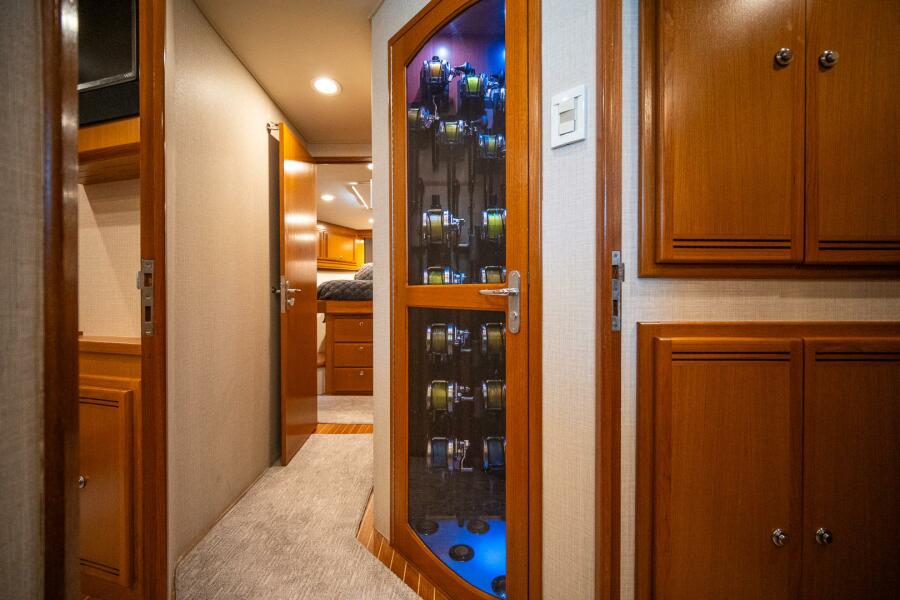 52' 2009 Cabo 52 Flybridge