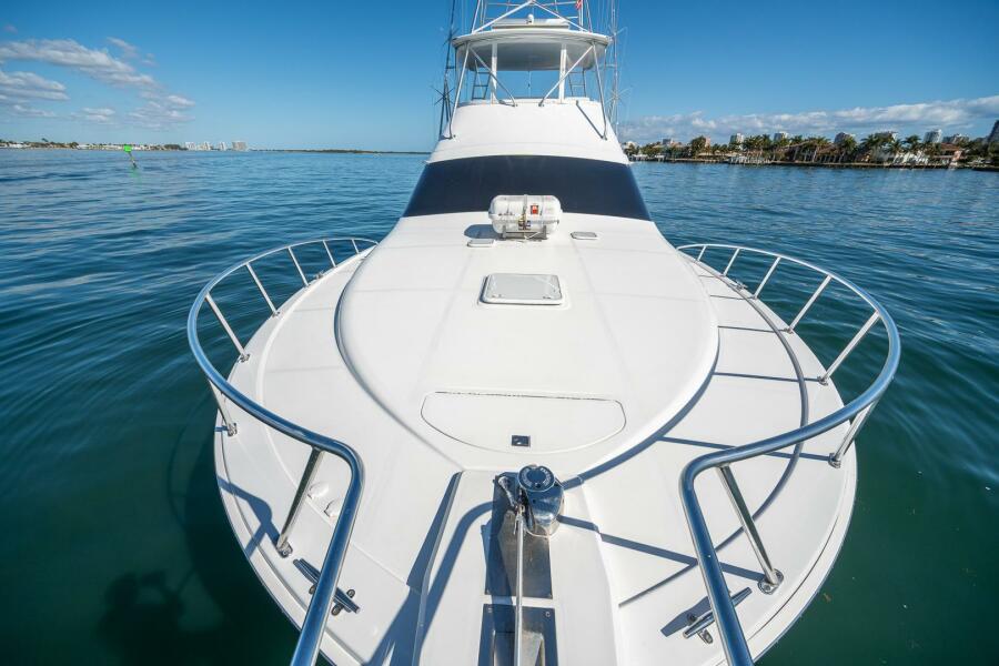 52' 2009 Cabo 52 Flybridge