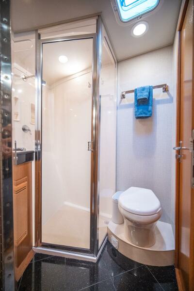 52' 2009 Cabo 52 Flybridge