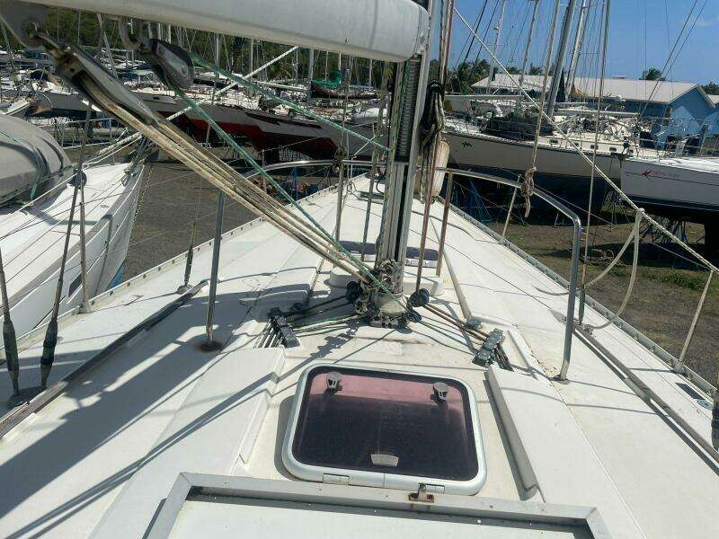 Adelie II 45ft Beneteau Yacht For Sale