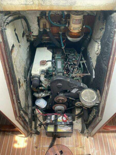 Adelie II 45ft Beneteau Yacht For Sale