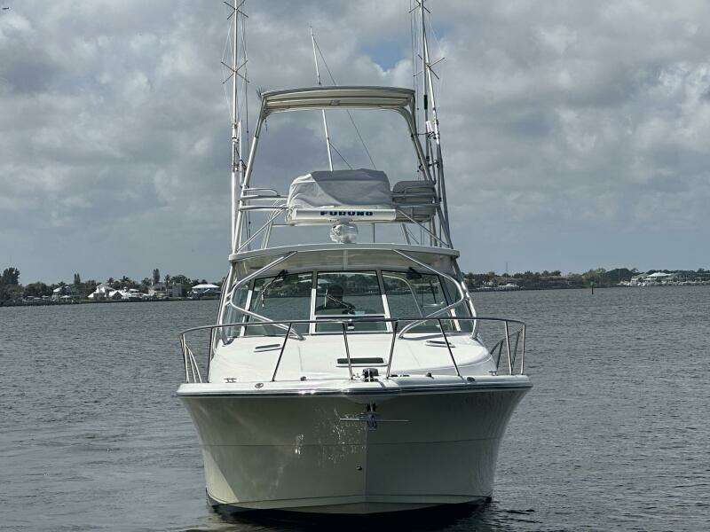 Tropical High 33ft Rampage Yacht For Sale