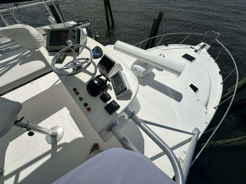 Tropical High 33ft Rampage Yacht For Sale