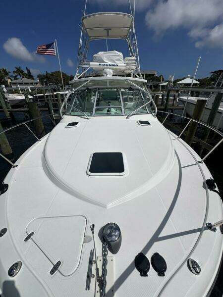 Tropical High 33ft Rampage Yacht For Sale