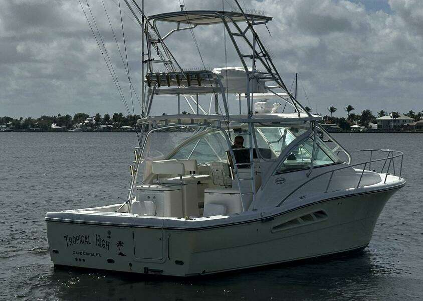 Tropical High 33ft Rampage Yacht For Sale