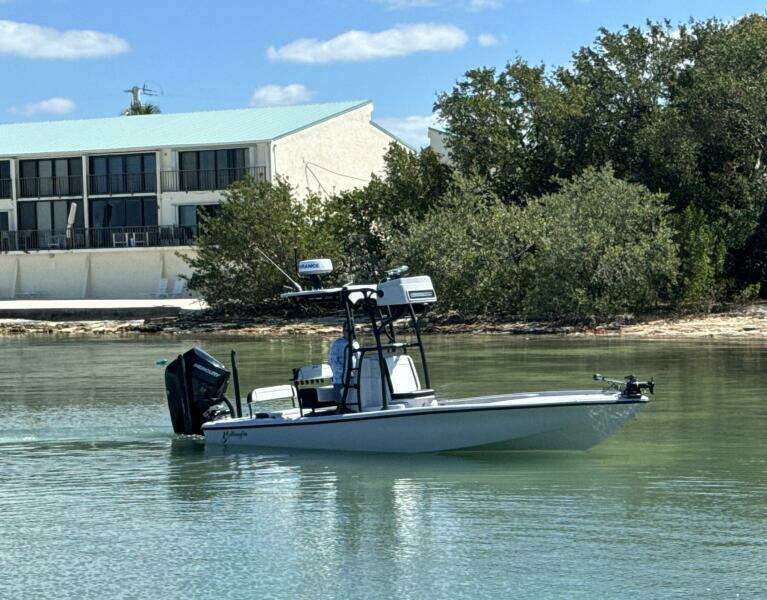 24ft Yellowfin Yacht For Sale