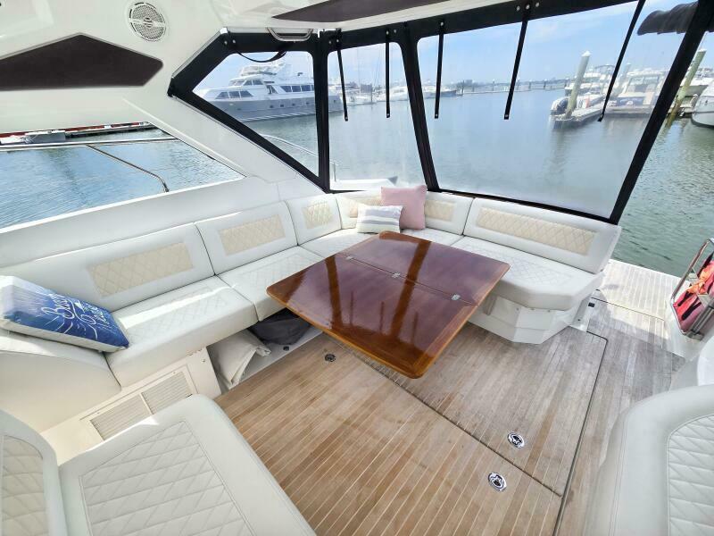 42' 2019 Beneteau Gran Turismo 40