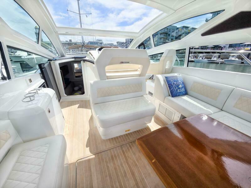 42' 2019 Beneteau Gran Turismo 40