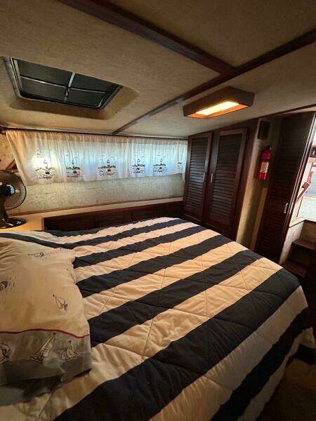 40ft Silverton Yacht For Sale