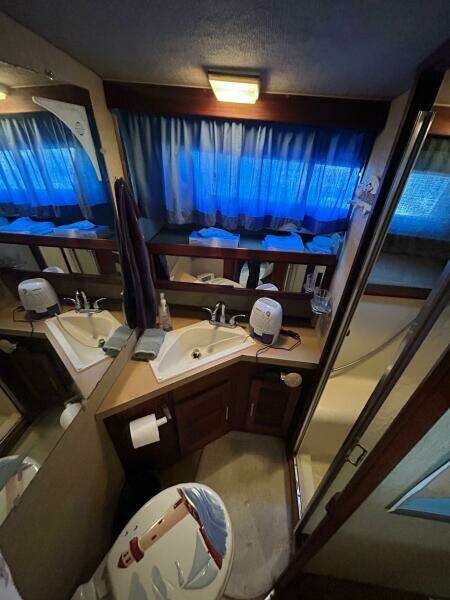 40ft Silverton Yacht For Sale