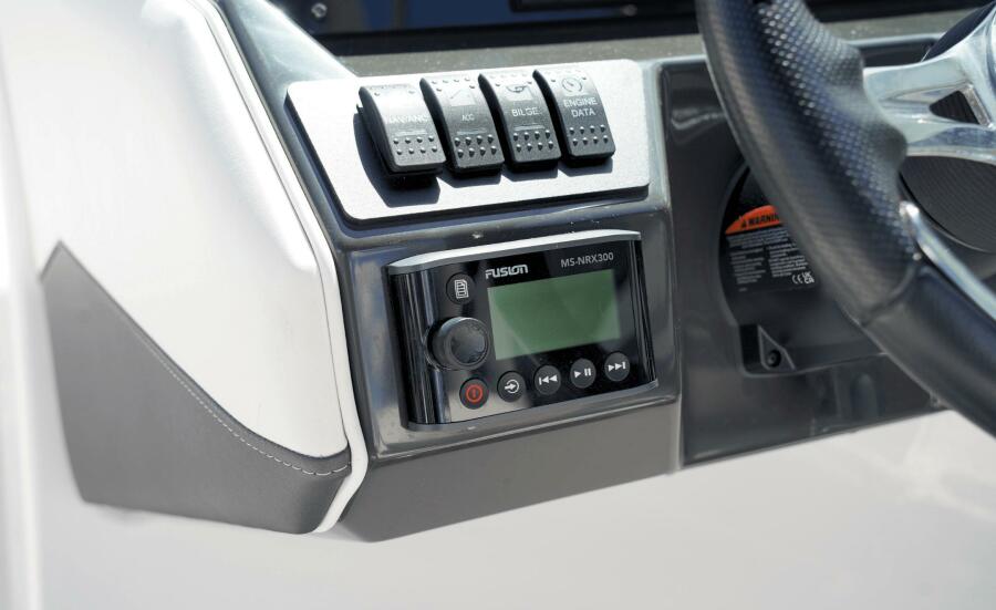 22' 2024 Monterey M225