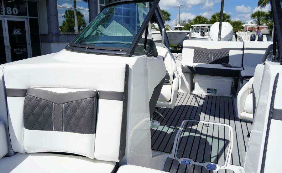 22ft Monterey Yacht For Sale