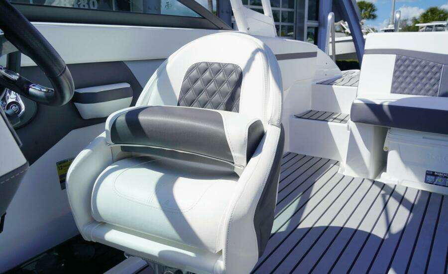 22ft Monterey Yacht For Sale