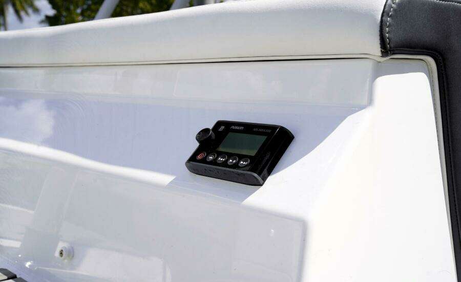 22ft Monterey Yacht For Sale