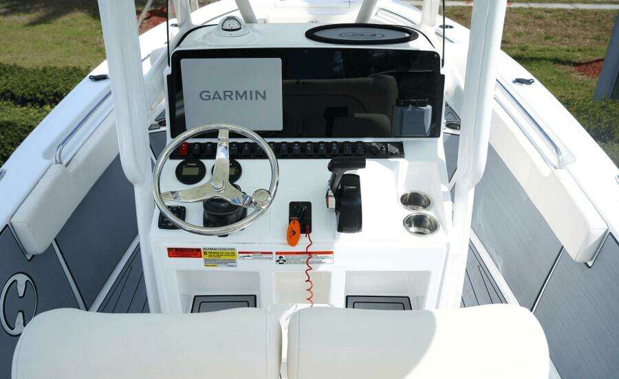 22ft Sea Hunt Yacht For Sale