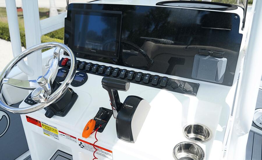 22' 2024 Sea Hunt Ultra 229