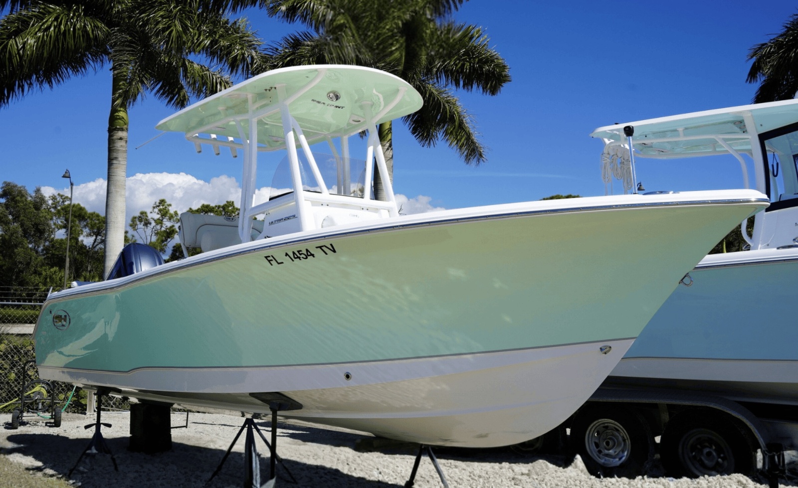 22' 2024 Sea Hunt Ultra 229