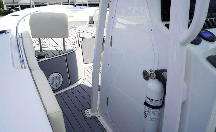 22ft Sea Hunt Yacht For Sale