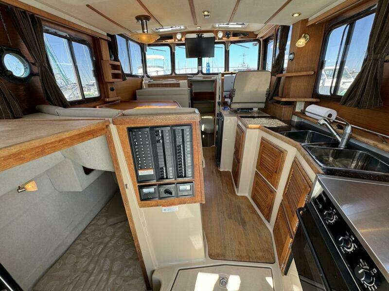 POINT AFT R 29ft Ranger Tugs Yacht For Sale