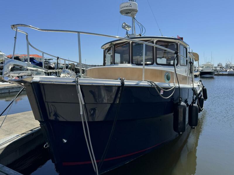 29' 2012 Ranger Tugs R-29