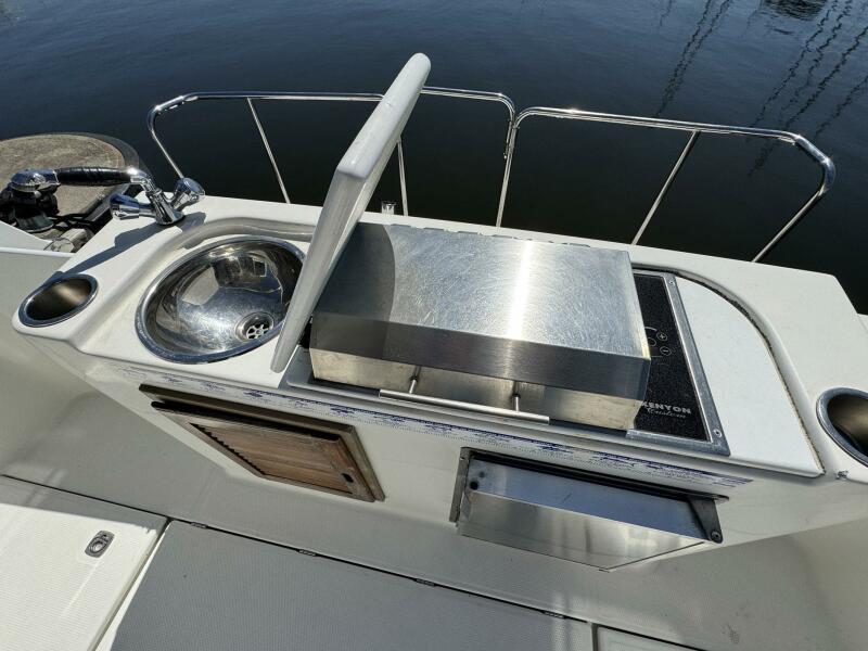 29' 2012 Ranger Tugs R-29