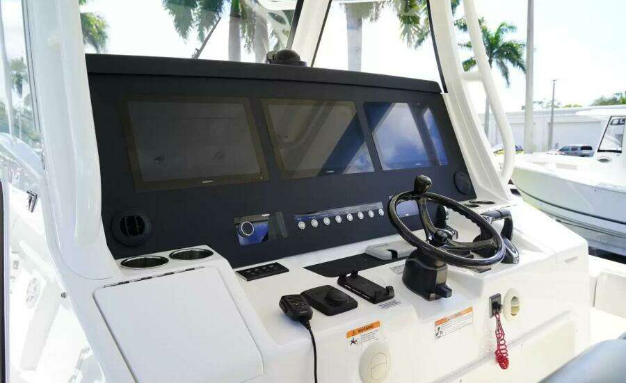 37ft Regulator Yacht For Sale