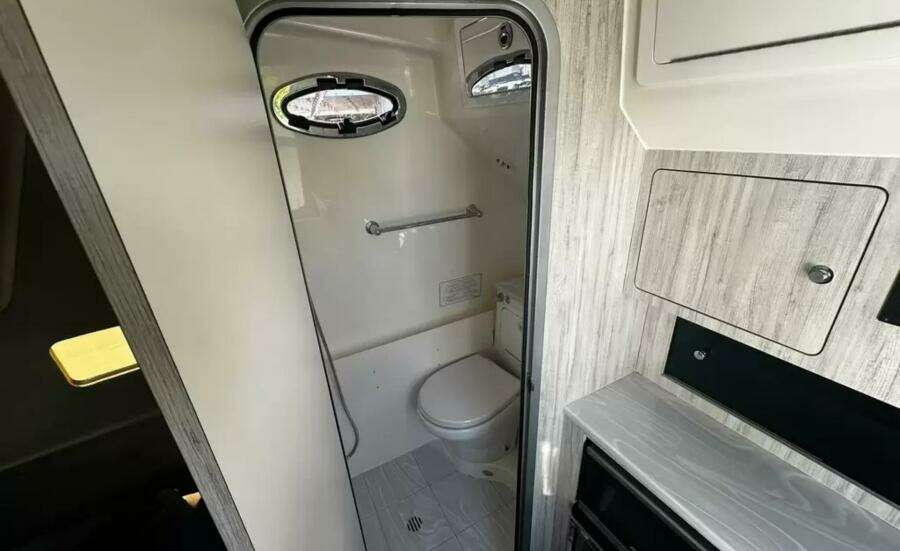 37ft Regulator Yacht For Sale