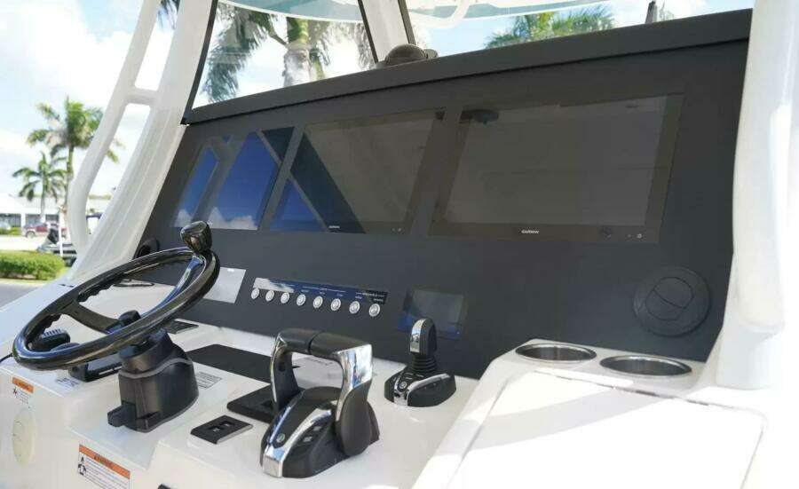 37ft Regulator Yacht For Sale