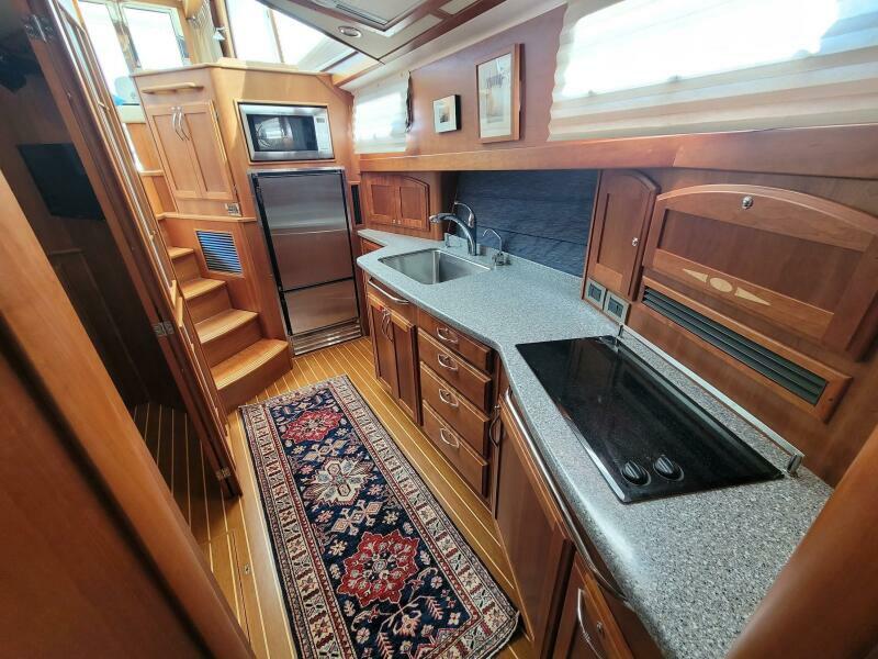 48' 2014 Sabre 48 Salon Express