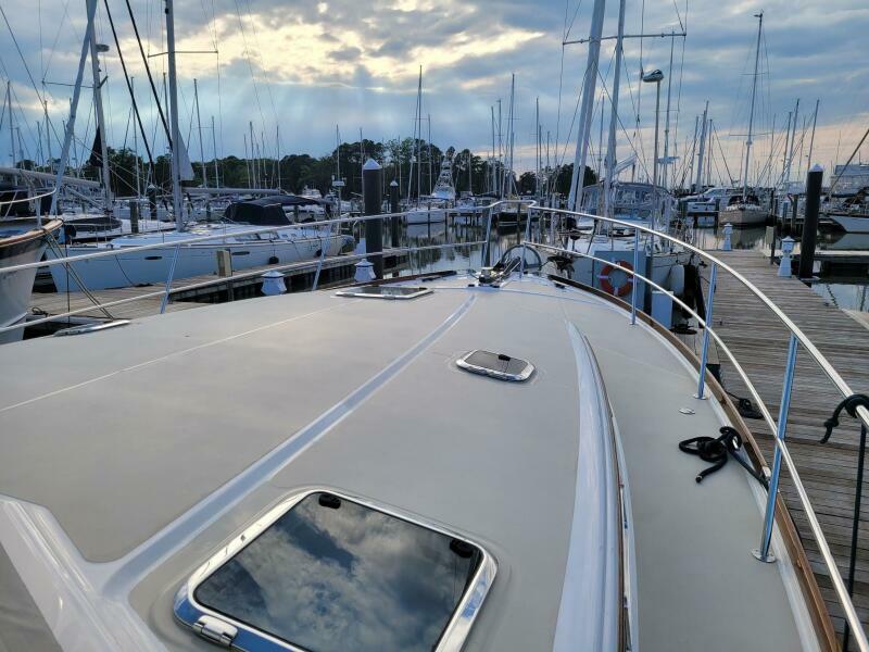 48' 2014 Sabre 48 Salon Express
