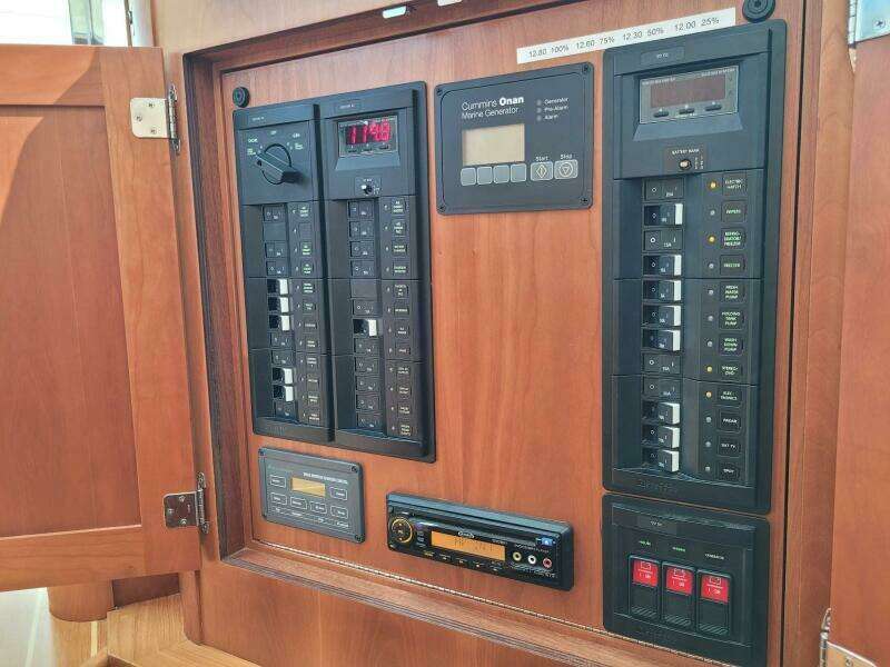 The Dark Side 48ft Sabre Yacht For Sale