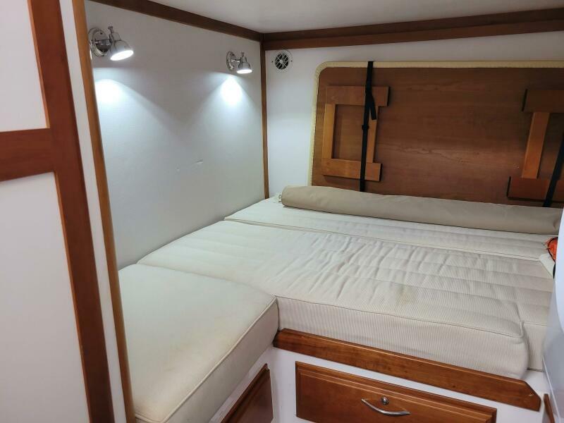 48' 2014 Sabre 48 Salon Express
