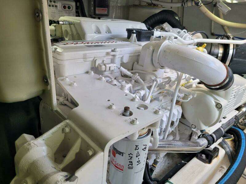 The Dark Side 48ft Sabre Yacht For Sale