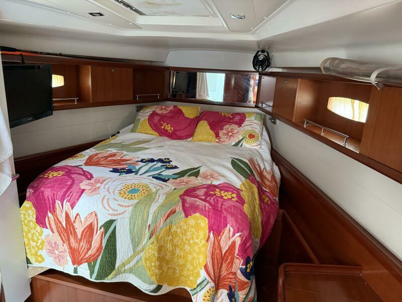 49' 2007 Beneteau 49
