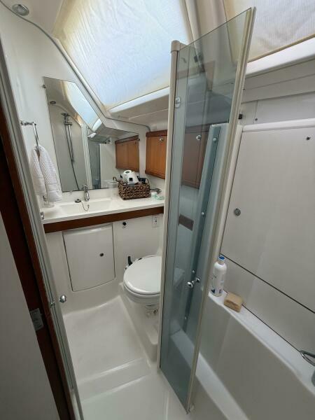 49' 2007 Beneteau 49