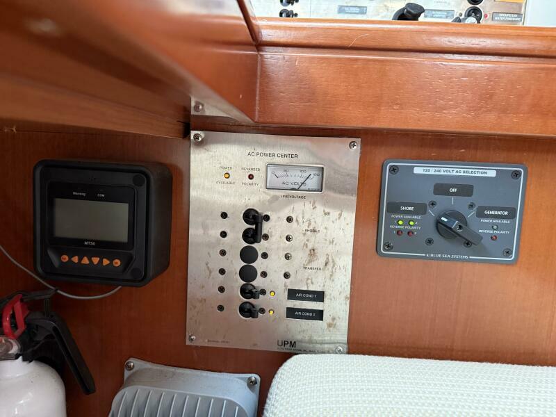 49' 2007 Beneteau 49