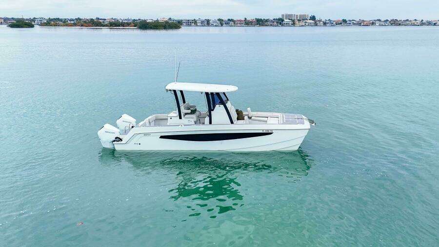 28ft Aquila Yacht For Sale