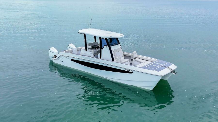 28' 2022 Aquila 28 Molokai