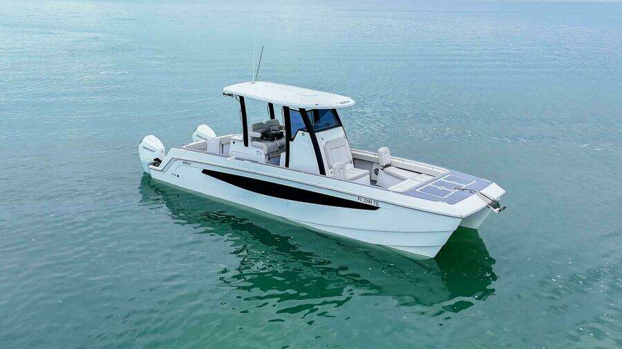 28ft Aquila Yacht For Sale