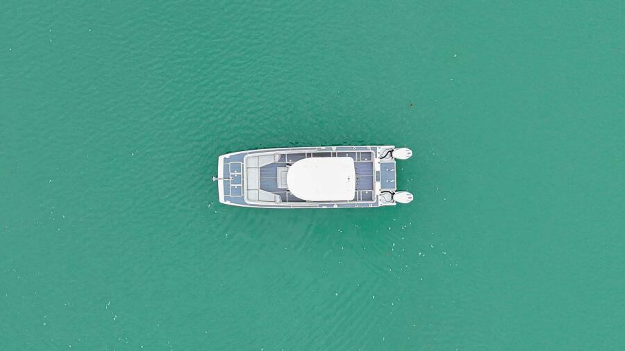 28' 2022 Aquila 28 Molokai