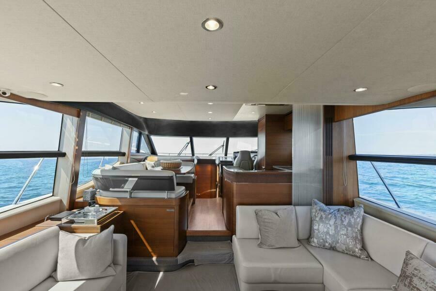 60' 2016 Princess 60 Flybridge