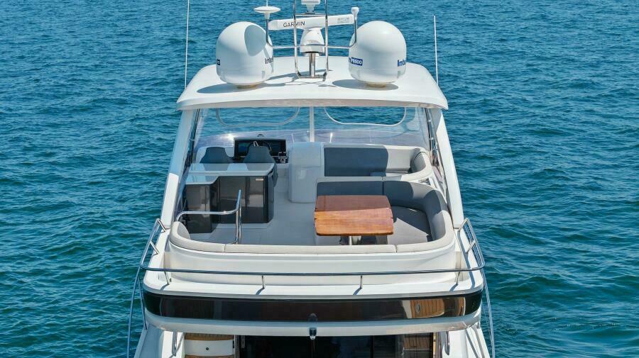 60' 2016 Princess 60 Flybridge