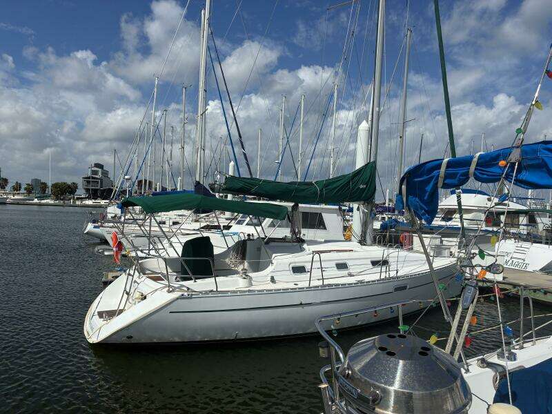 2003 Beneteau Oceanis 311 - Starboard Profile