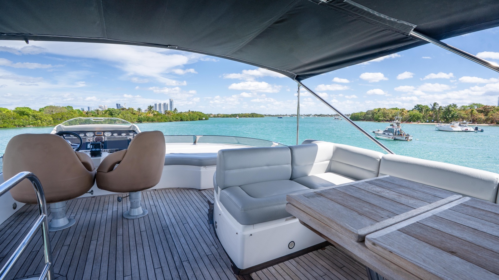 68' 2014 Sunseeker 68' Sport Yacht