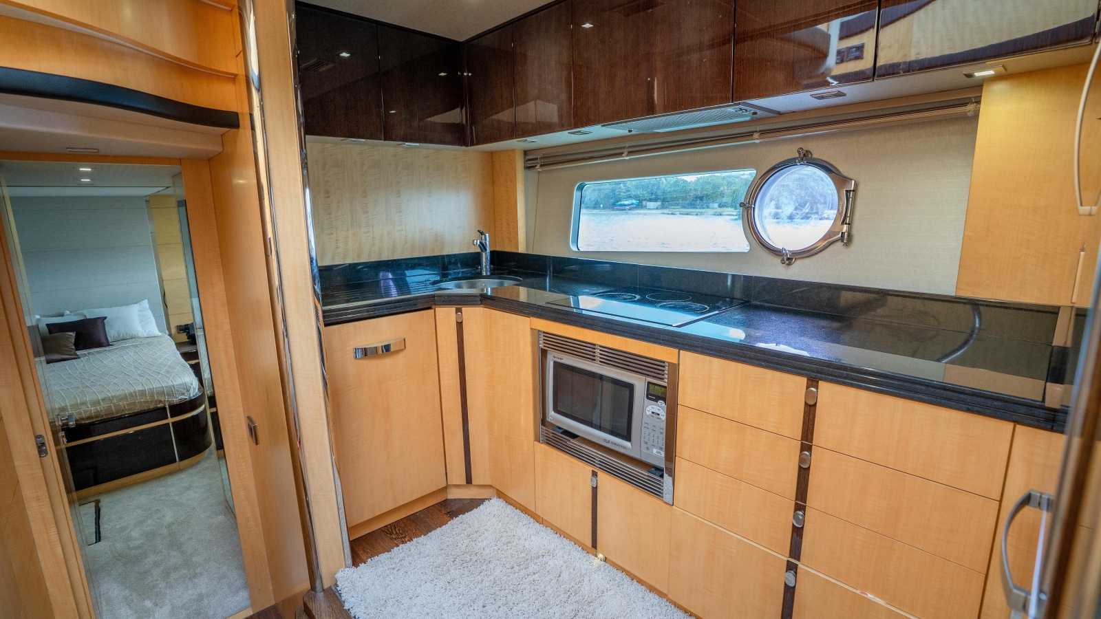 68' 2014 Sunseeker 68' Sport Yacht