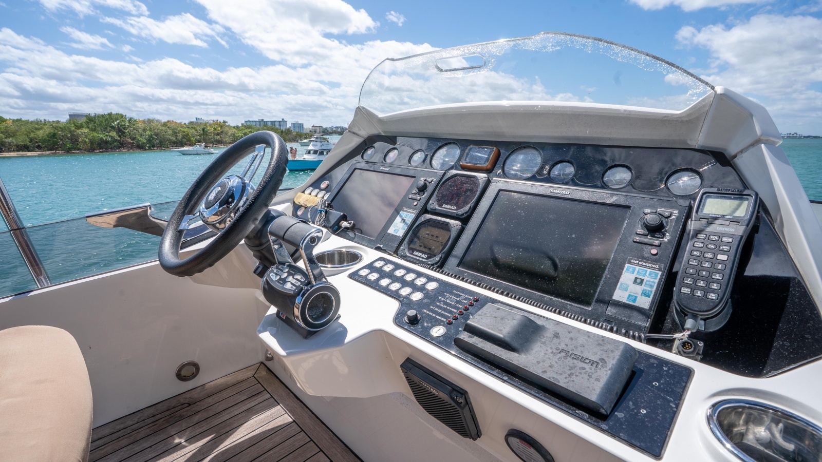2014 Sunseeker 68' Sport Yacht