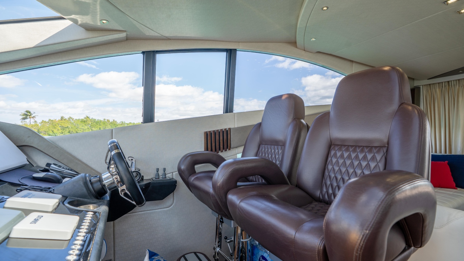 68' 2014 Sunseeker 68' Sport Yacht